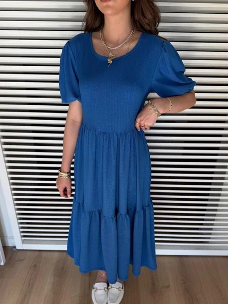 Kadın Kısa Kollu Yakası Açık Katlı Bürümcük Balon Elbise - Resim 2