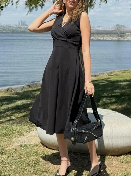 Kadın Ithal Krep Kumaş Kruvaze Yaka Eteği Kloş Kolsuz Mini Elbise - Resim 5