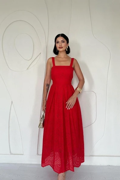 Kırmızı Askılı Aparatlı Brode Elbise ürün görseli