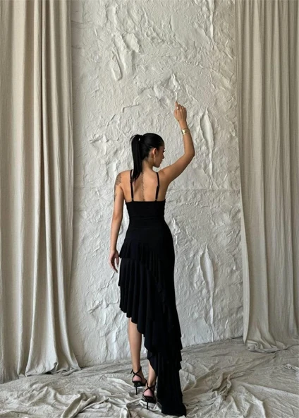 GÜLLÜ ELBİSE ASİMETRİK KATLI - Siyah - Resim 2