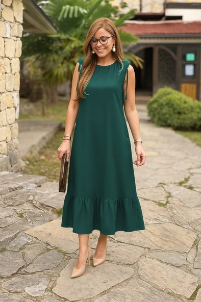 Kadın Omuzlardan Büzgülü Kayık Yaka Fırfırlı Janjan Krep Elbise - Resim 3