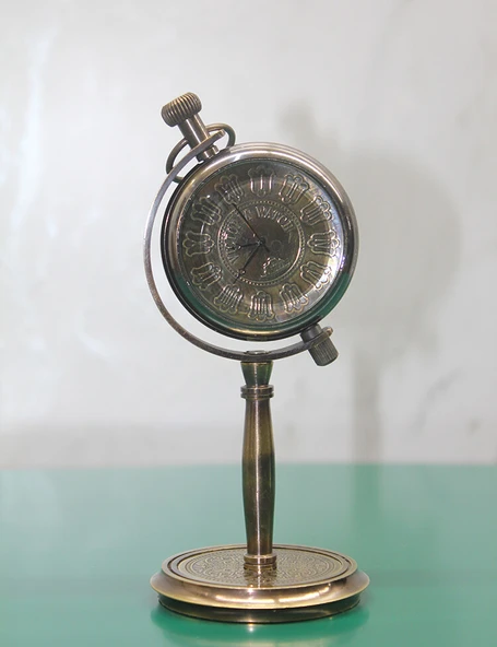 Masa Üstü Pirinç Saat Model 6 ürün görseli