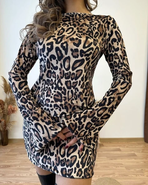 Kadın Uzun Kollu Kayık Yaka Leopar Baskılı Mini Elbise ürün görseli