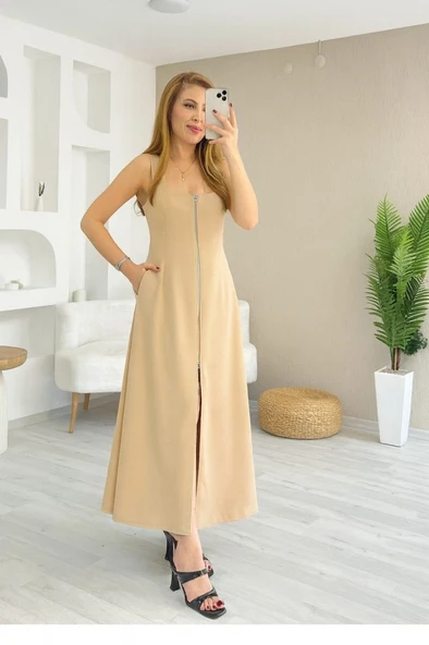 Kadın Askılı Kare Yaka önden Fermuarlı Geniş Kesim Janjan Krep Elbise ürün görseli