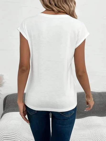 Kadın Kısa Kollu V Yakalı Kalp Desen Viskon Bluz - Resim 3