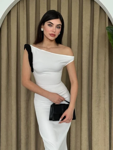 Jovani Omuz Detaylı Elbise ürün görseli