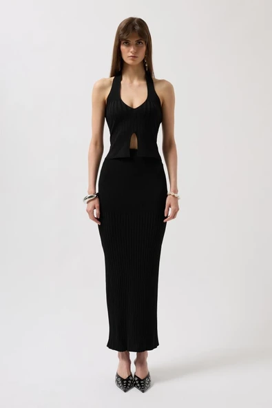 V Detay Dokulu Crop Bluz - Resim 2