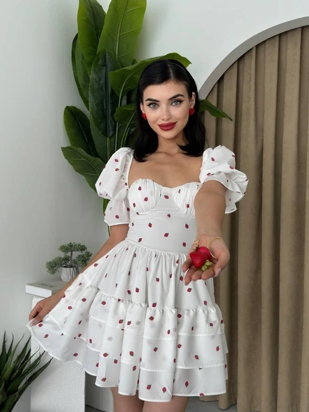 Beyaz Mini Elbise ürün görseli