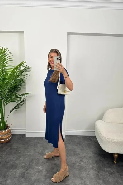 Kadın Kısa Kollu Yırtmaç Detaylı Salaş Viskon Elbise - Resim 18