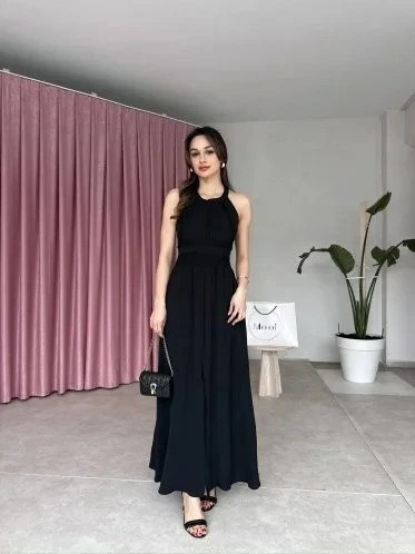 Kadın Krinkil Kumaş Beli Gipeli Halter Yaka Maxi Boy Elbise ürün görseli