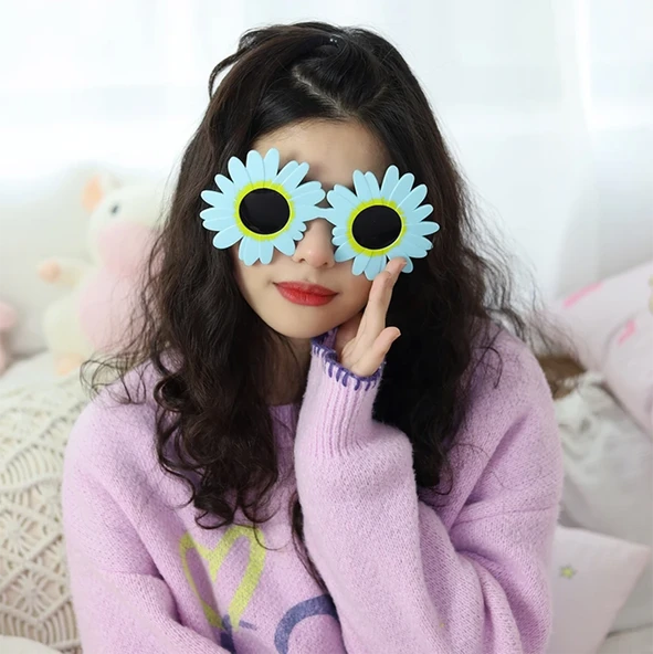 Mavi Renk Papatya Şekilli Parti Gözlüğü - Resim 2