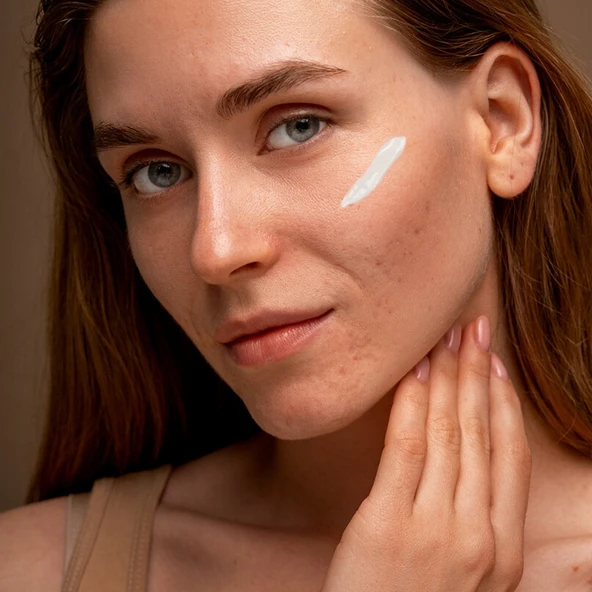 Minela Care Düzensiz Ciltler İçin Organik Mineral Filtreli Güneş Kremi Spf50 70 gr - Resim 3