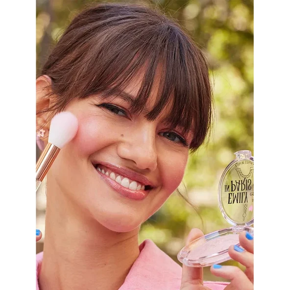 Essence Emily In Paris Blushlighter - 01 Say Oui To Possibility 8 gr - Resim 3