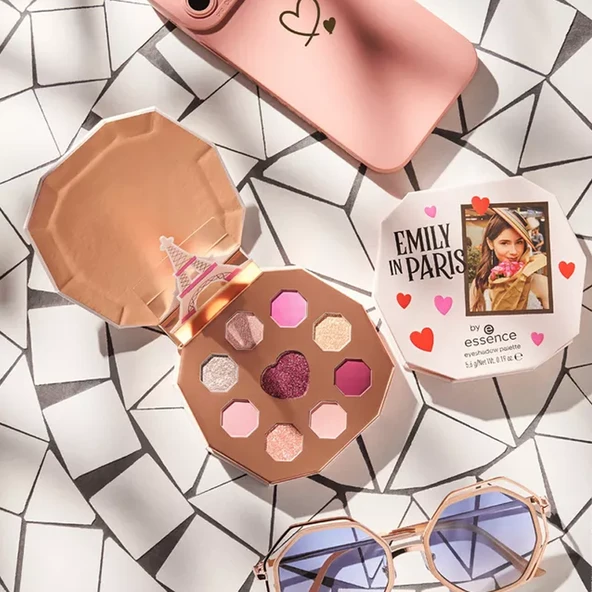 Essence Emily In Paris Eye Palette - 01 Meet Me At The Eiffel Tower 5,6 gr - Resim 7