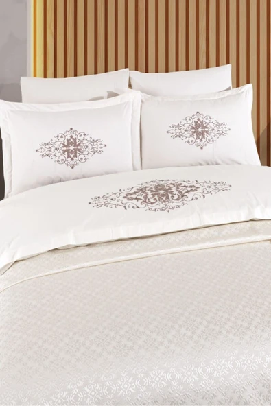 Sevim Tivoli Kabartma Nakışlı Pike Takımı Havlulu 8 Parça - Diana ürün görseli