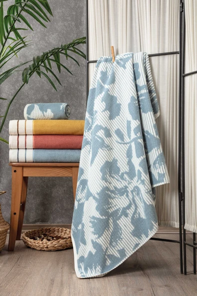 Sevim İpliği Boyalı Desenli %100 Pamuk Banyo Havlusu - Yüksek Su Emici -90x150 Cm- Ekru & Mavi