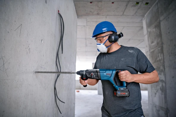 Bosch GBH 18V-28 D 2x4.0Ah Çift Akülü Kırıcı Delici - Resim 5