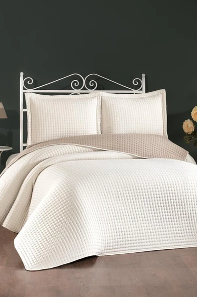 Elisa Dolgulu Çift Taraflı Çift Kişilik 240x260 Cm Yatak Örtüsü Krem ürün görseli