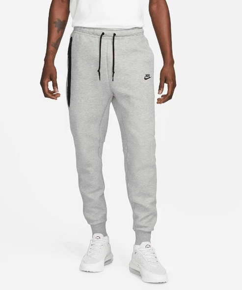 Nike Sportswear Tech Fleece Joggers ürün görseli