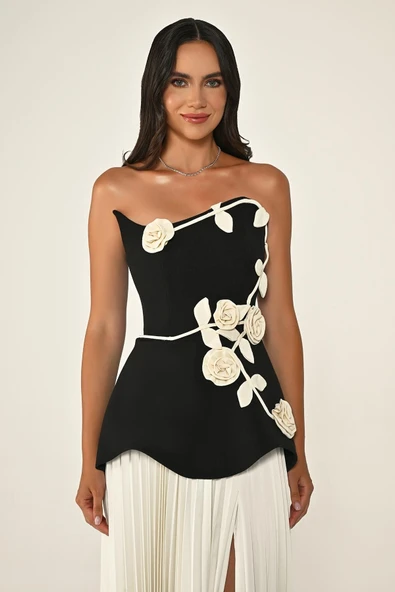 Straplez Çiçek Aksesuarlı Üstü Krep Eteği Piliseli Şifon Abiye Elbise - 2