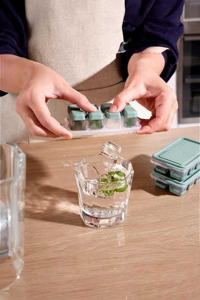 12 Hazneli Bas Çıkar Buzluk & Buz Kabı Beyaz - Resim 2