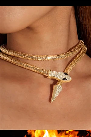 Taşlı Yılan Kolye – Punk & Hip-Hop Tarzı, Unisex Sokak Modası Takı