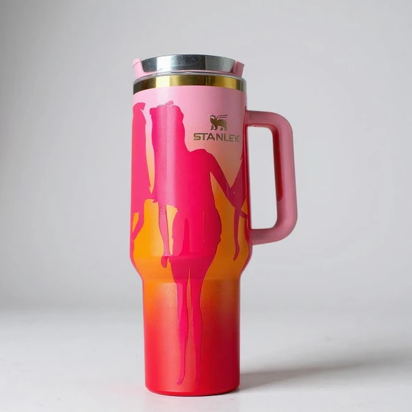 Stanley Termos Quencher Barbie Twist Turn 1.18 Lt. Pipetli ürün görseli 1