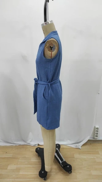 Kadın Sıfır Kollu Yakalı Düğmeli Belden Kuşaklı Kısa Keten Tulum - Resim 7