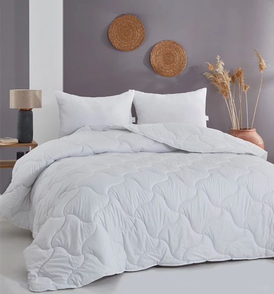 Komfort Home Tek Kişilik Micro Yazlık İnce Hafif Light Yorgan 155x215 Cm ürün görseli
