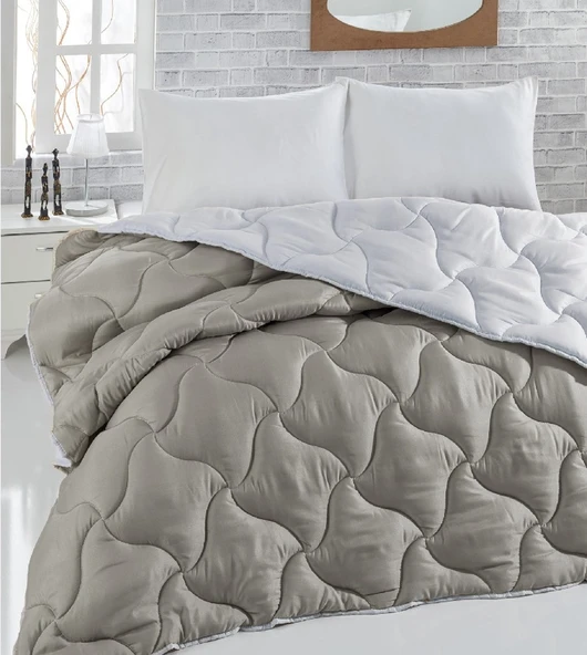 Komfort Home Renkli Tek Kişilik Microfiber Yorgan 155x215 CM ürün görseli