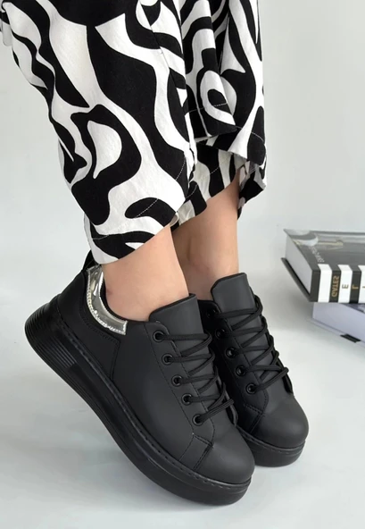 Sofio Siyah Cilt Bağcıklı Kadın Spor Ayakkabı - Resim 3