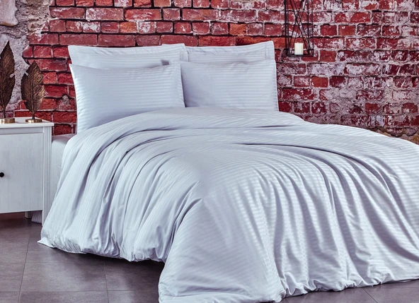 Komfort Home Battal Boy Çizgili Pamuk Saten Nevresim Takımı ürün görseli 1