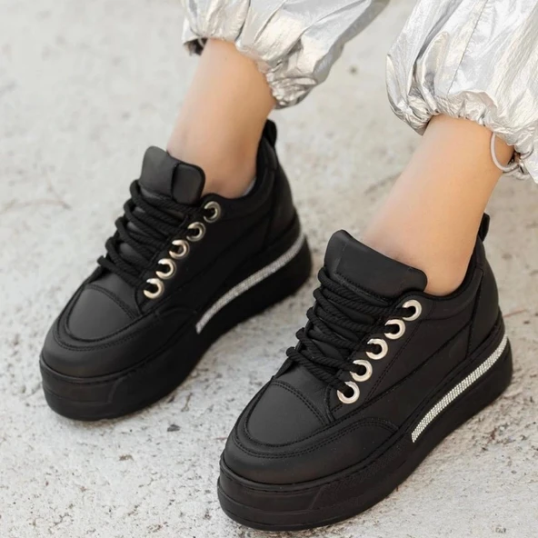 Lulu Siyah Cilt Bağcıklı Kadın Spor Ayakkabı - Resim 4