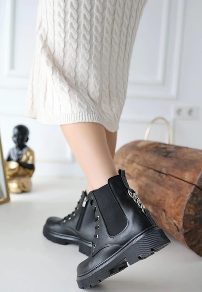 Harte Siyah Cilt Bağcıklı Kadın Bot - Resim 3