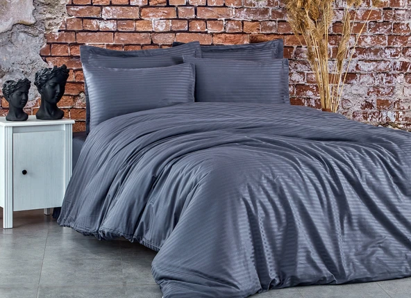 Komfort Home Battal Boy Çizgili Pamuk Saten Nevresim Takımı ürün görseli 1