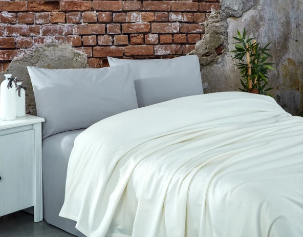 Komfort Home Çift Kişilik Ranforce Pike Takımı / Krem ürün görseli 1