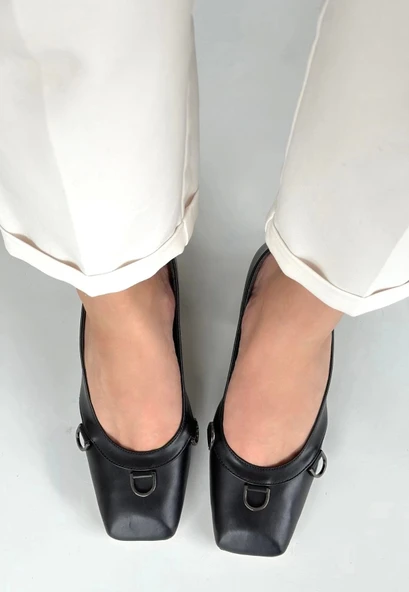 Cande Siyah Cilt Kadın Topuklu Ayakkabı - Resim 2
