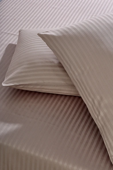 Komfort Home Battal Boy Çizgili Pamuk Saten Çarşaf Seti / Sütlü Kahve