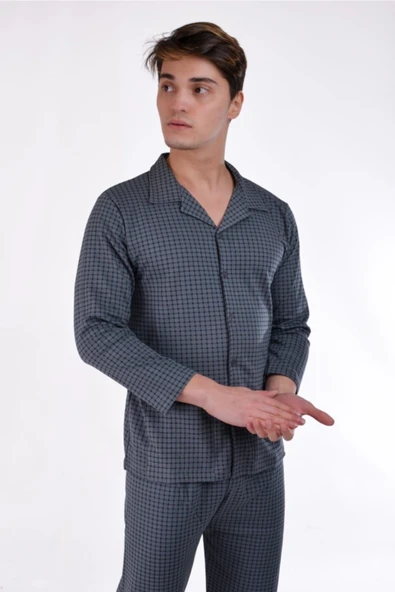 AYSUN TEKSTİL Kalitesinde Örme Kumaş Geniş Kesim Ceket Yaka Piti Kareli Önden Düğmeli Erkek Pijama ürün görseli