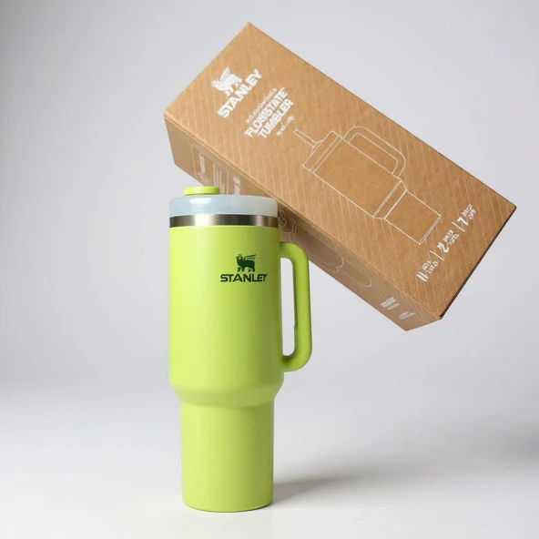 Stanley Quencher Termos x Hello Kitty Yeşil 1.18 Lt. Pipetli ürün görseli