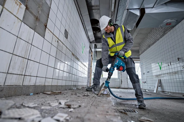 Bosch GBH 18V-40 C Procore 2x12.0Ah Çift Akülü Kırıcı Delici - 5