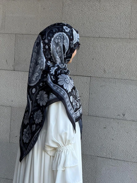 Pamuklu Flora Desen Eşarp-Siyah/Gri