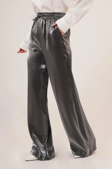 Parlak Görünümlü Cepli Antrasit Bol Paça Pantolon - Resim 4