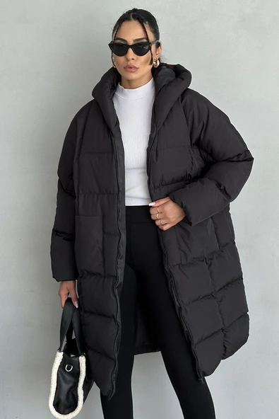 Halis Siyah Kapüşonlu Uzun Kadın Şişme Mont ürün görseli 1