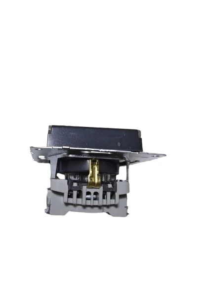 Ovivo Metalik Siyah Kapaklı Topraklı Priz Çocuk Korumalı Çerçevesiz - 2