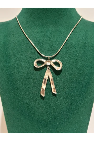 Monalisa Home Gümüş Renk Lüks Figürlü Gösterişli Kolye ürün görseli