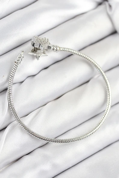 Pirinç Charm Zirkon Taşlı Yıldız Model Gümüş Renk Kadın Bileklik - EBJ250902W37609 - Resim 2