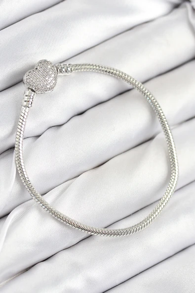 Pirinç Charm Zirkon Taşlı Kalp Model Gümüş Renk Kadın Bileklik - EBJ250902W37608 ürün görseli