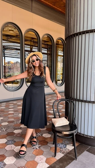 Kadın Askılı Kare Yakalı Midi Ithal Krep Elbise ürün görseli