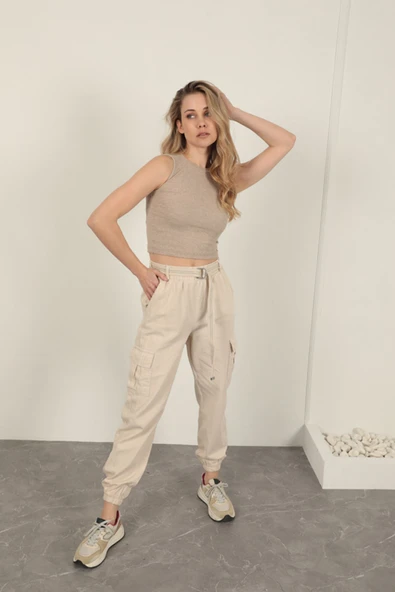 Gabardin Kumaş Kemerli Kargo Kadın Pantolon-Bej - Resim 3